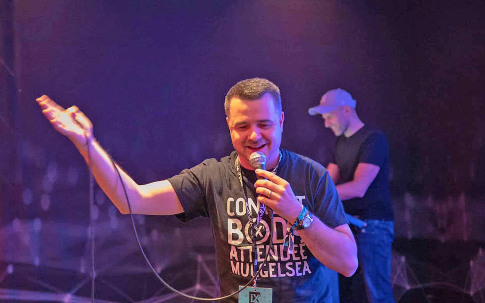 Sven Deutschländer beim Campixx-Karaoke