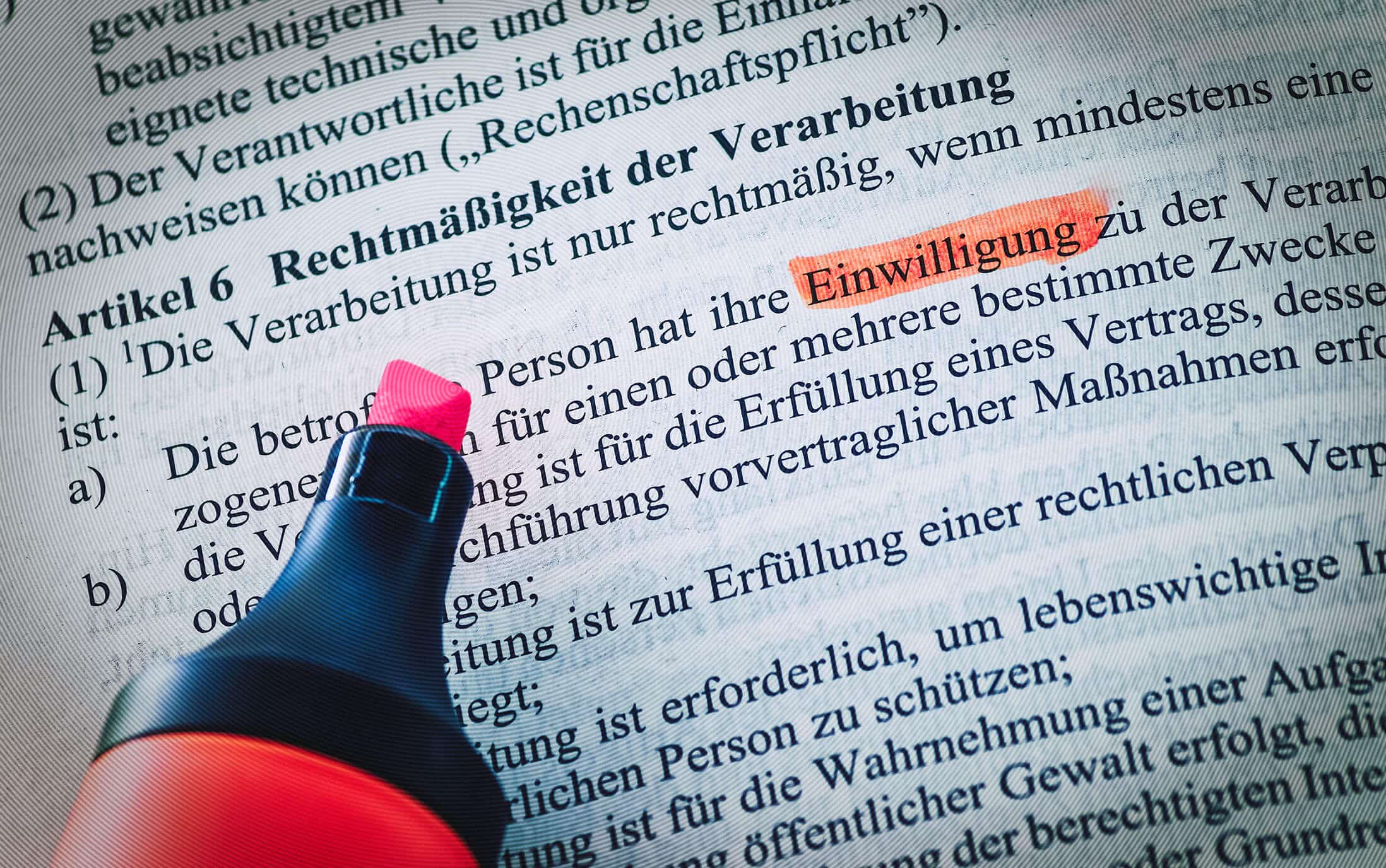 Textmarker über einem Text